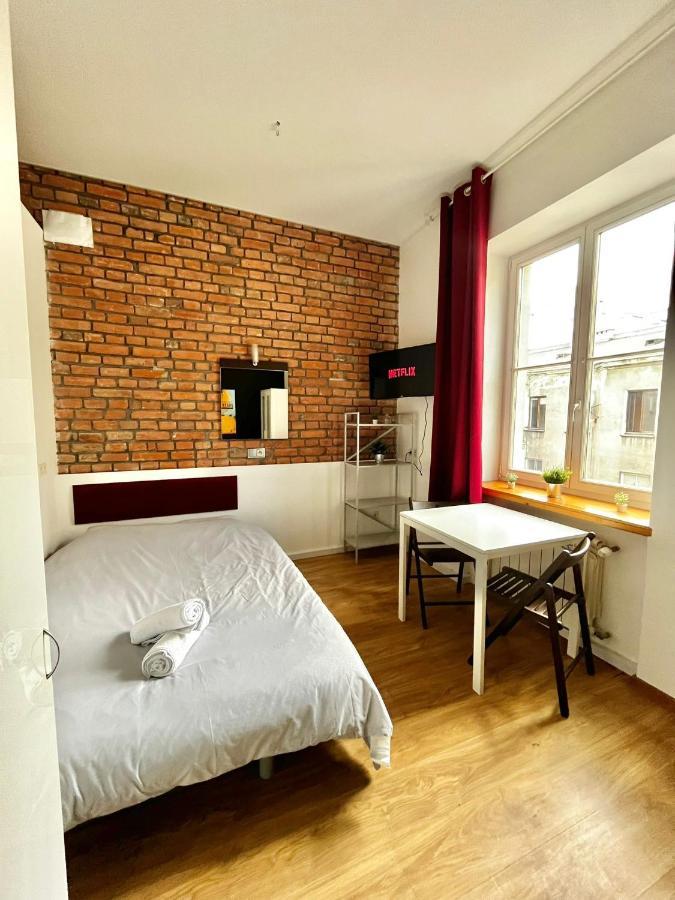 Bezagenta Rooms Centrum Warsawa Bagian luar foto