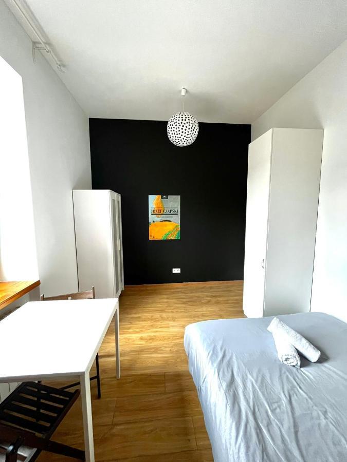 Bezagenta Rooms Centrum Warsawa Bagian luar foto