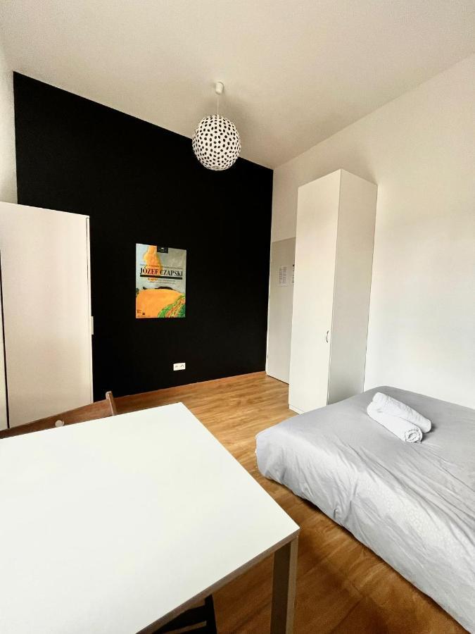 Bezagenta Rooms Centrum Warsawa Bagian luar foto