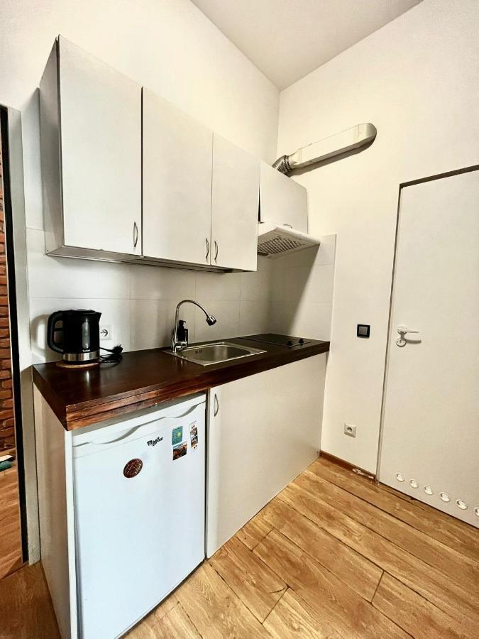 Bezagenta Rooms Centrum Warsawa Bagian luar foto
